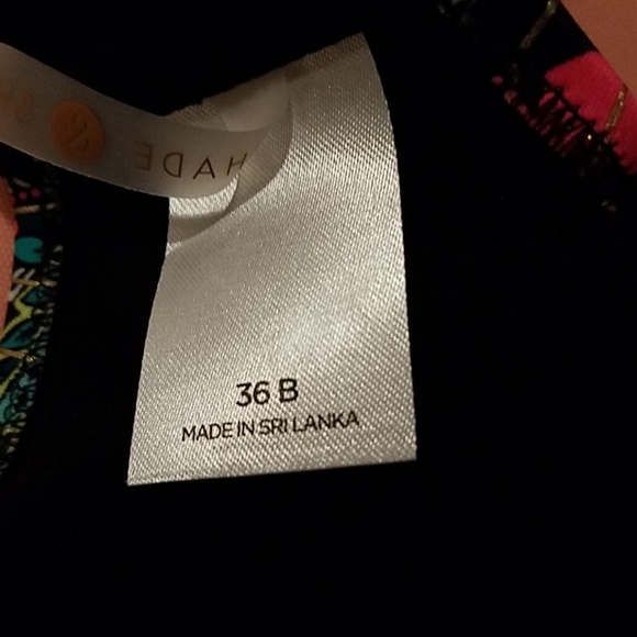 Shade & Shore Padded Swimsuit Top size 36B - Picture 5 of 6